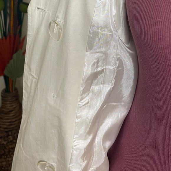 SALE: White Trench Coat by Red Berry. Size S. Double-breasted with satin lining - Picture 5 of 6
